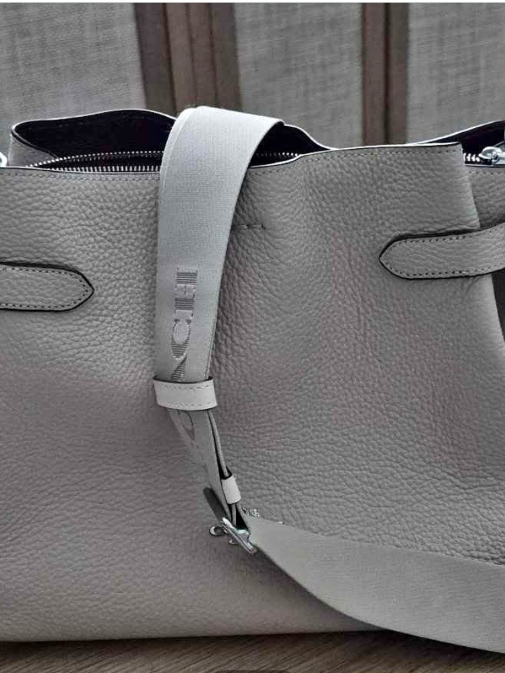 Coach Pebbled Leather Cargo Tote Bag In Chalk